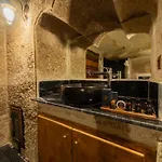 Hotel Ares Cave 3*
