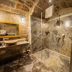Hotell Ares Cave