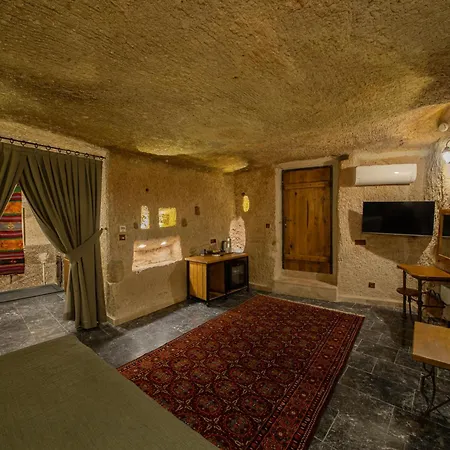 Ares Cave Hotell