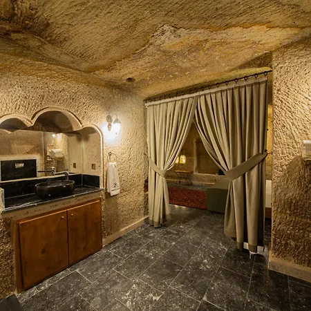 Отель Ares Cave *