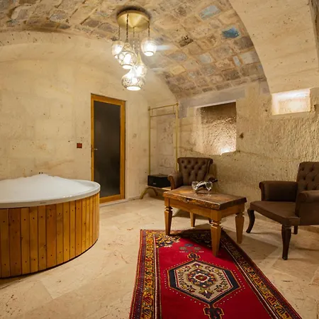 Ares Cave Гореме