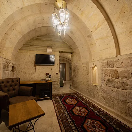 Hotel Ares Cave 4*